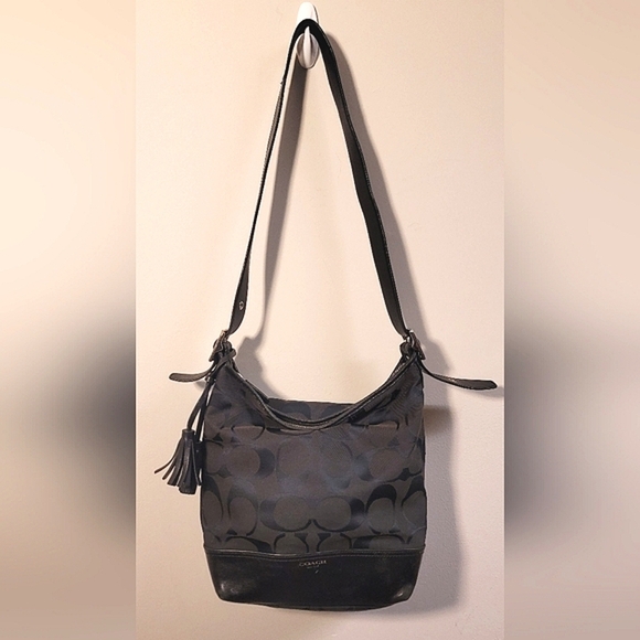 Coach Signature C Sufflette Cloth crossbody bag in black - Picture 2 of 13